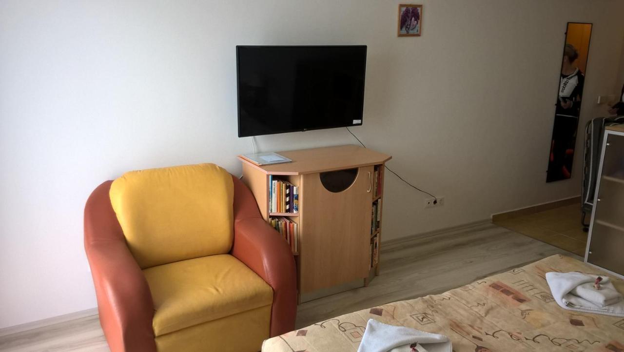 Lilla Wellnessapartman 잘라카로쉬 외부 사진
