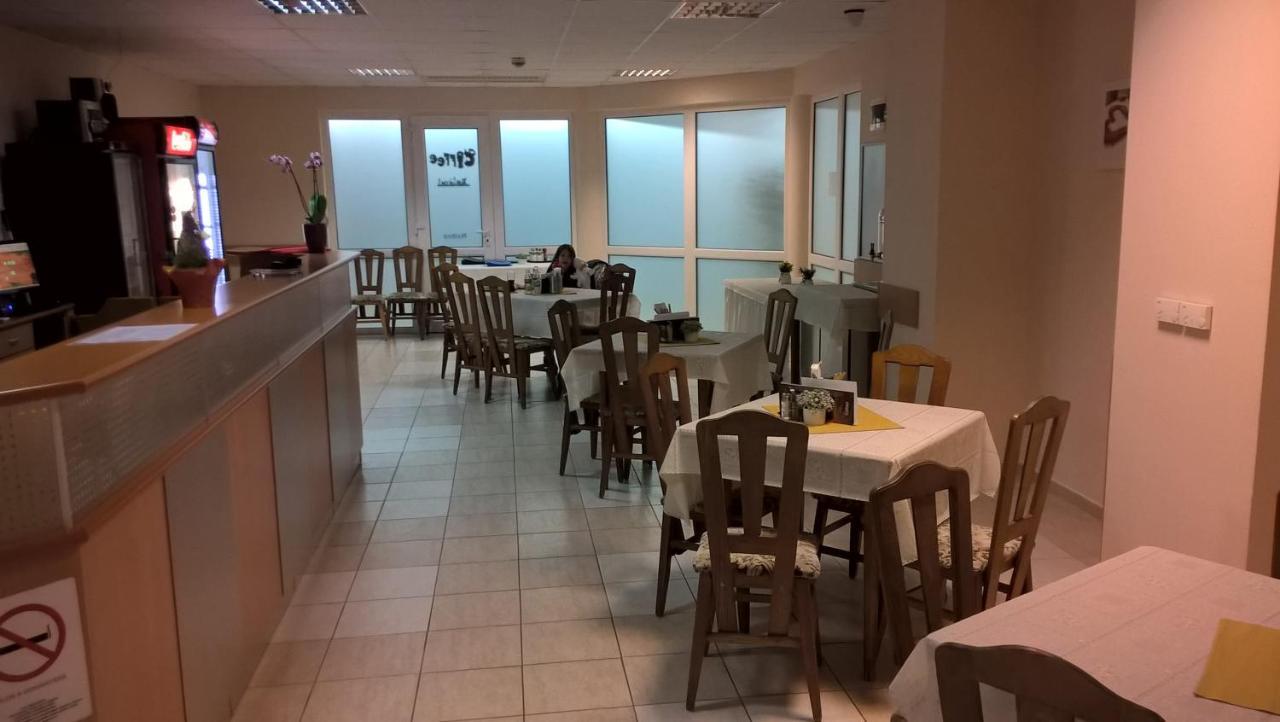 Lilla Wellnessapartman 잘라카로쉬 외부 사진