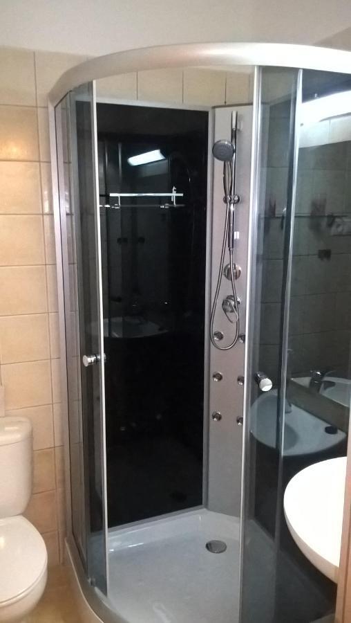 Lilla Wellnessapartman 잘라카로쉬 외부 사진